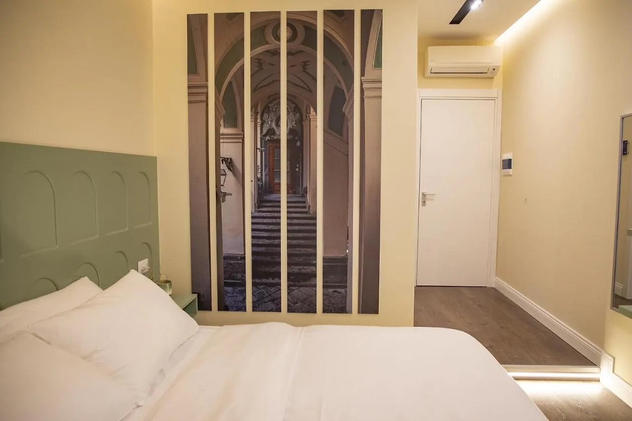 South Hands Luxury Rooms Napoli 0*,  Italia