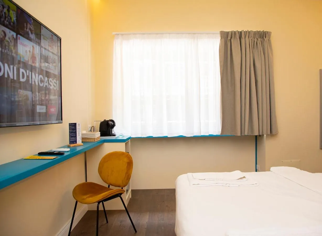 South Hands Luxury Rooms Napoli İtalya