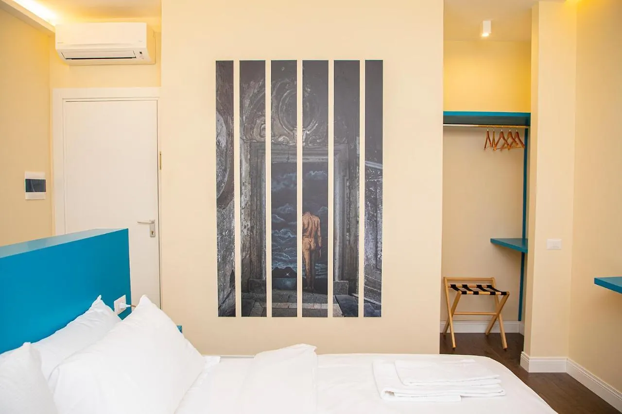 Konukevi South Hands Luxury Rooms Napoli İtalya